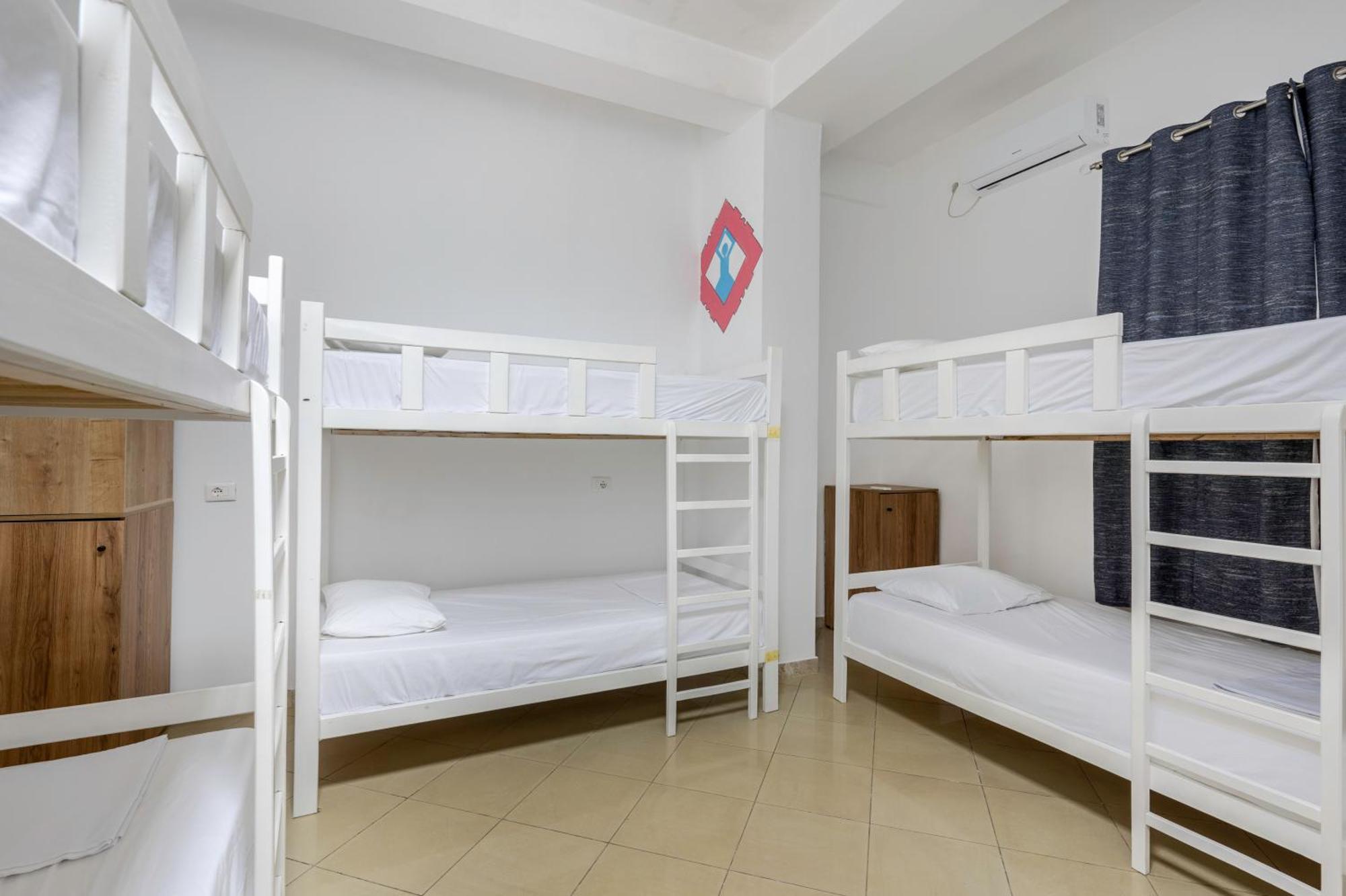 סרנדה Hostel Hasta La Vista מראה חיצוני תמונה