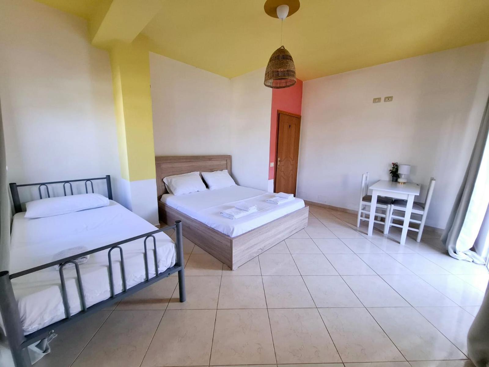 סרנדה Hostel Hasta La Vista מראה חיצוני תמונה